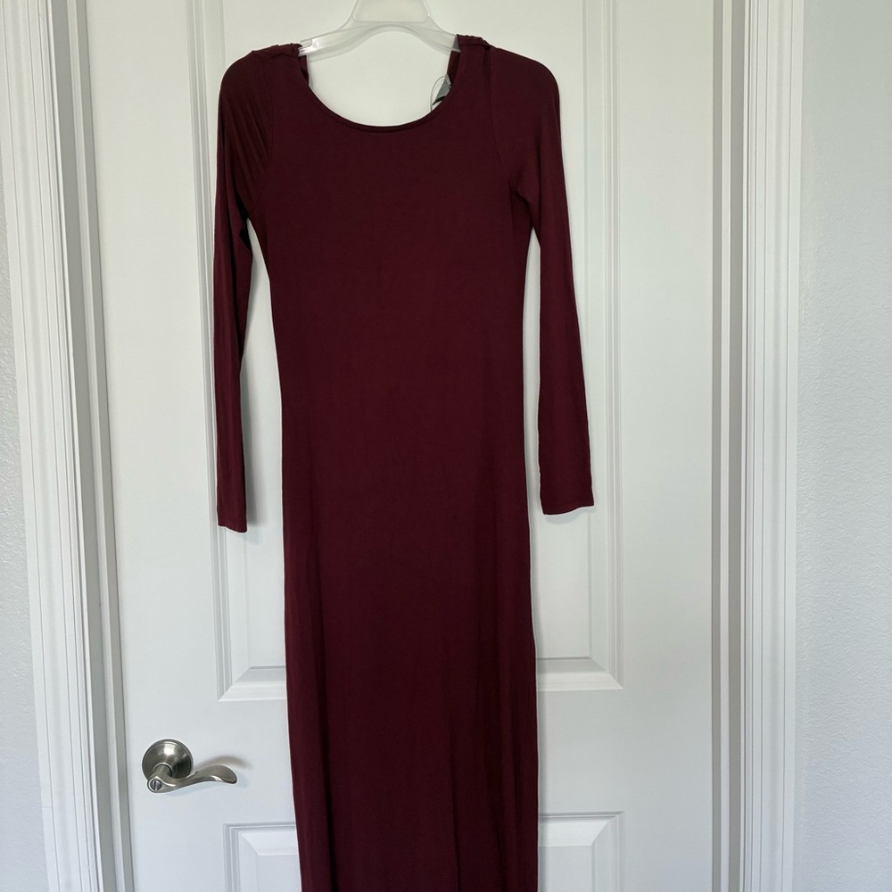 ASOS Burgundy Longsleeve Maxi Dress Women’s Size 4